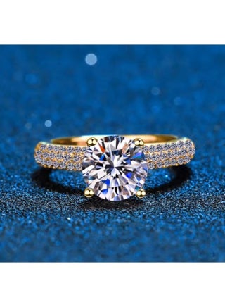 Promise ring, a solitaire-style commitment ring – a marriage promise – featuring a royal cubic zirconia stone design that combines the fluidity of flowers with the elegance of geometric details.